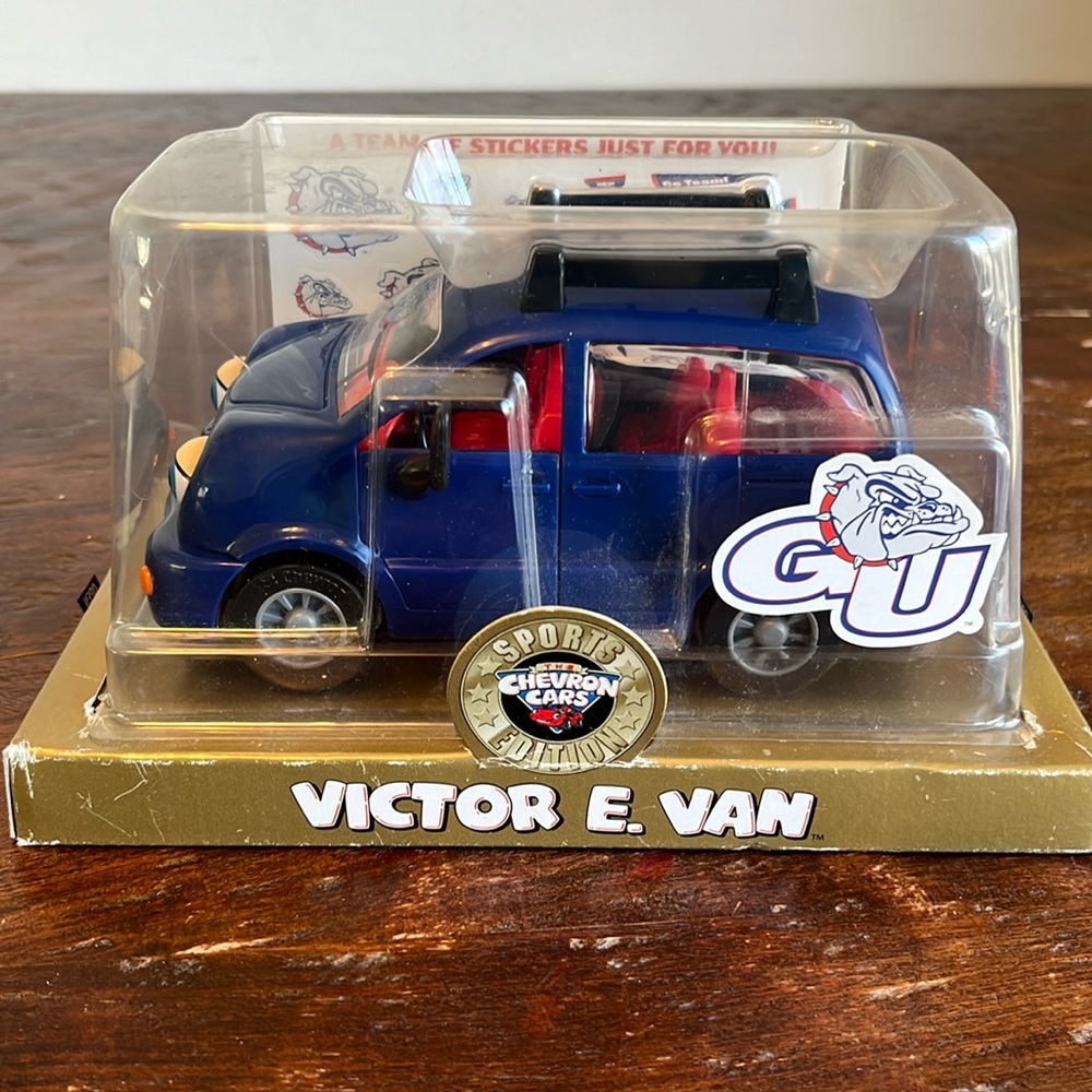 Victor E Van - sports edition , the Chevron cars